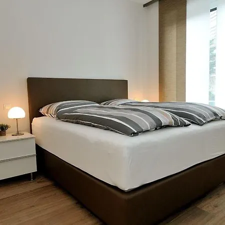 1 Strandallee 13 * Тиммендорфер-Штранд